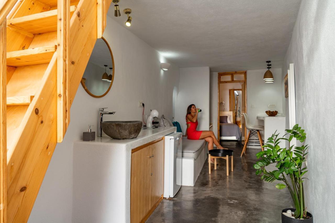 Akron Cliff Suite Fira  Eksteriør bilde