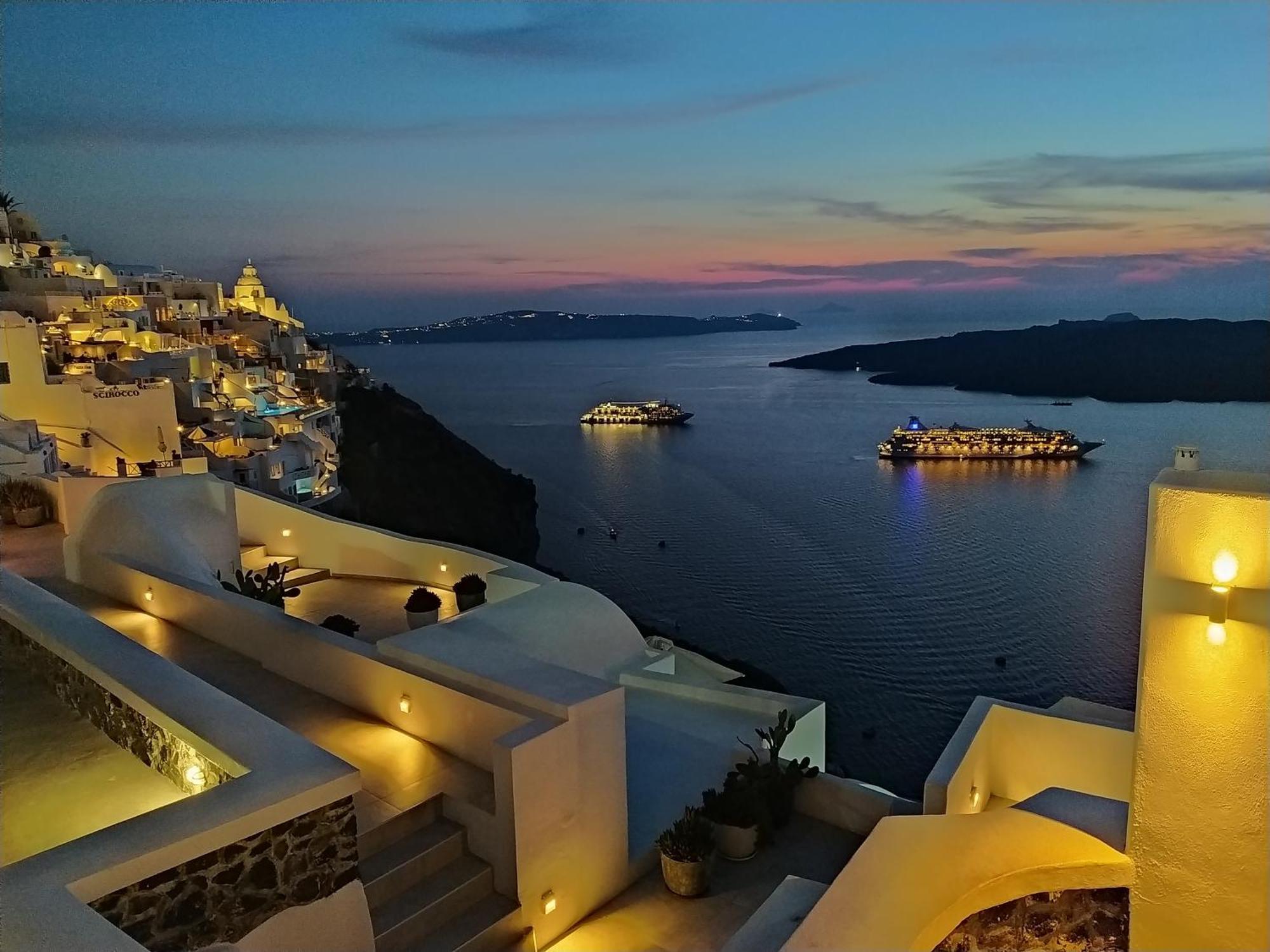 Akron Cliff Suite Fira  Eksteriør bilde