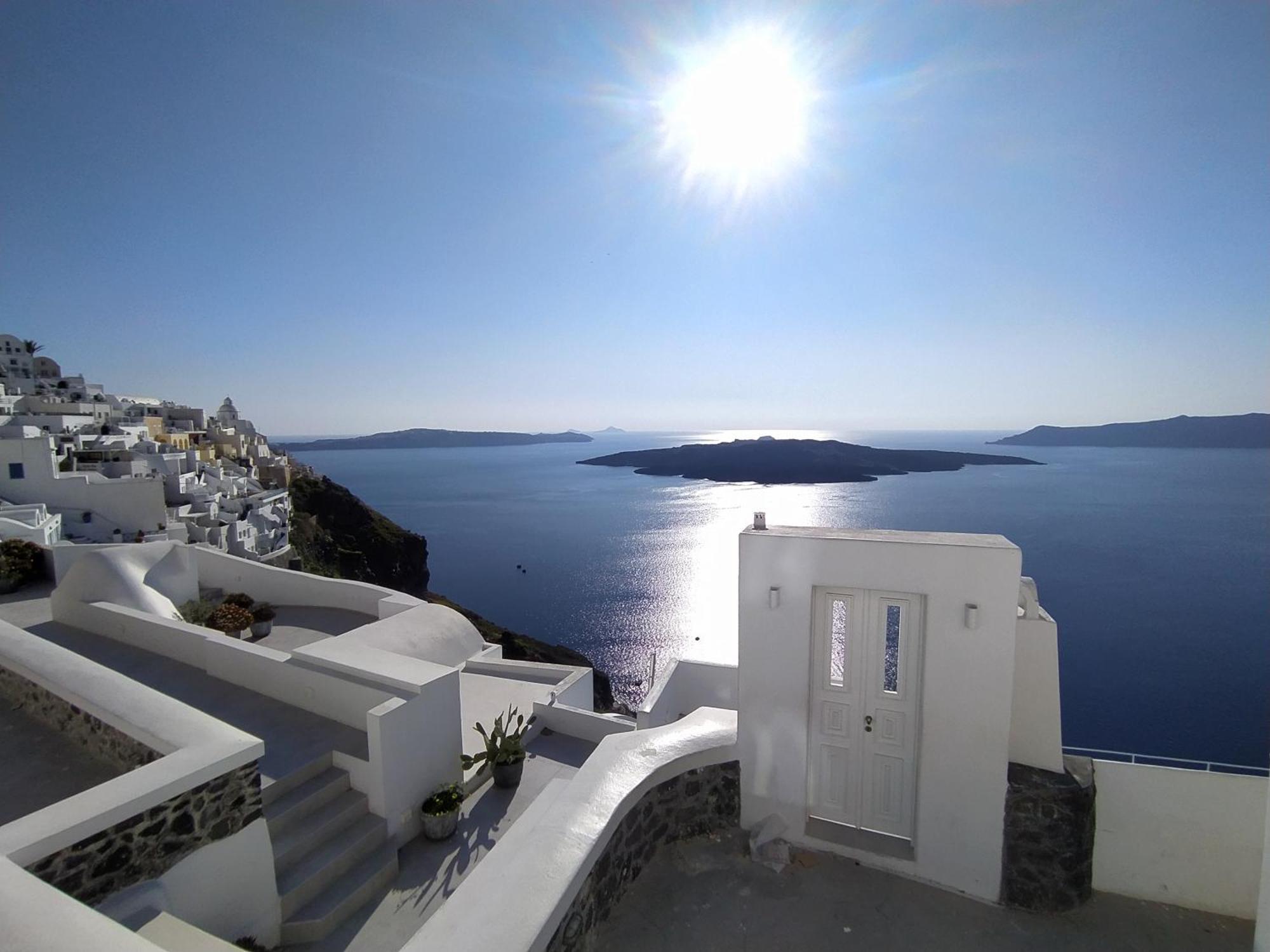Akron Cliff Suite Fira  Eksteriør bilde